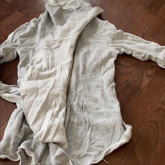 Free People. We The Free Sweatshirt - Picture 3 of 4